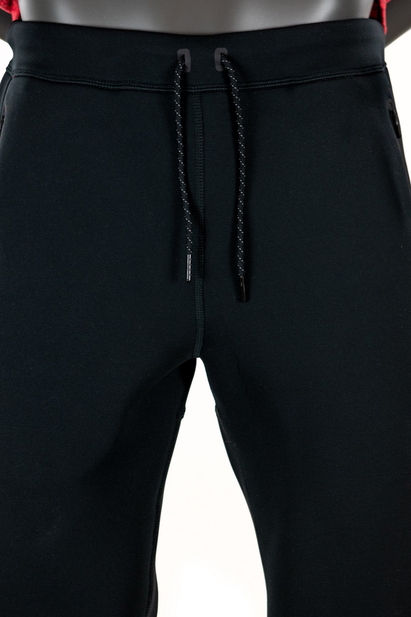 Black nike therma pants on sale